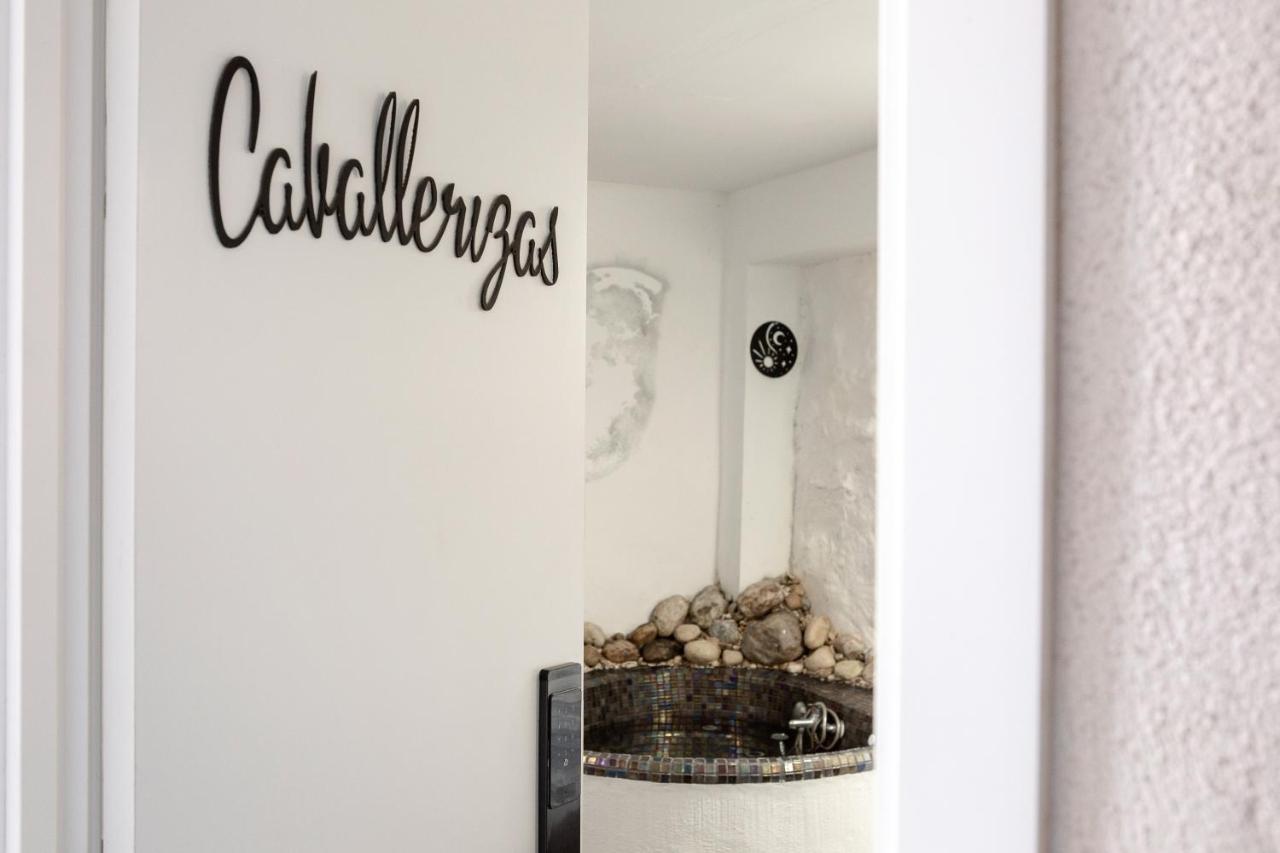 Fortress Jacuzzi Suites Xàtiva Dış mekan fotoğraf