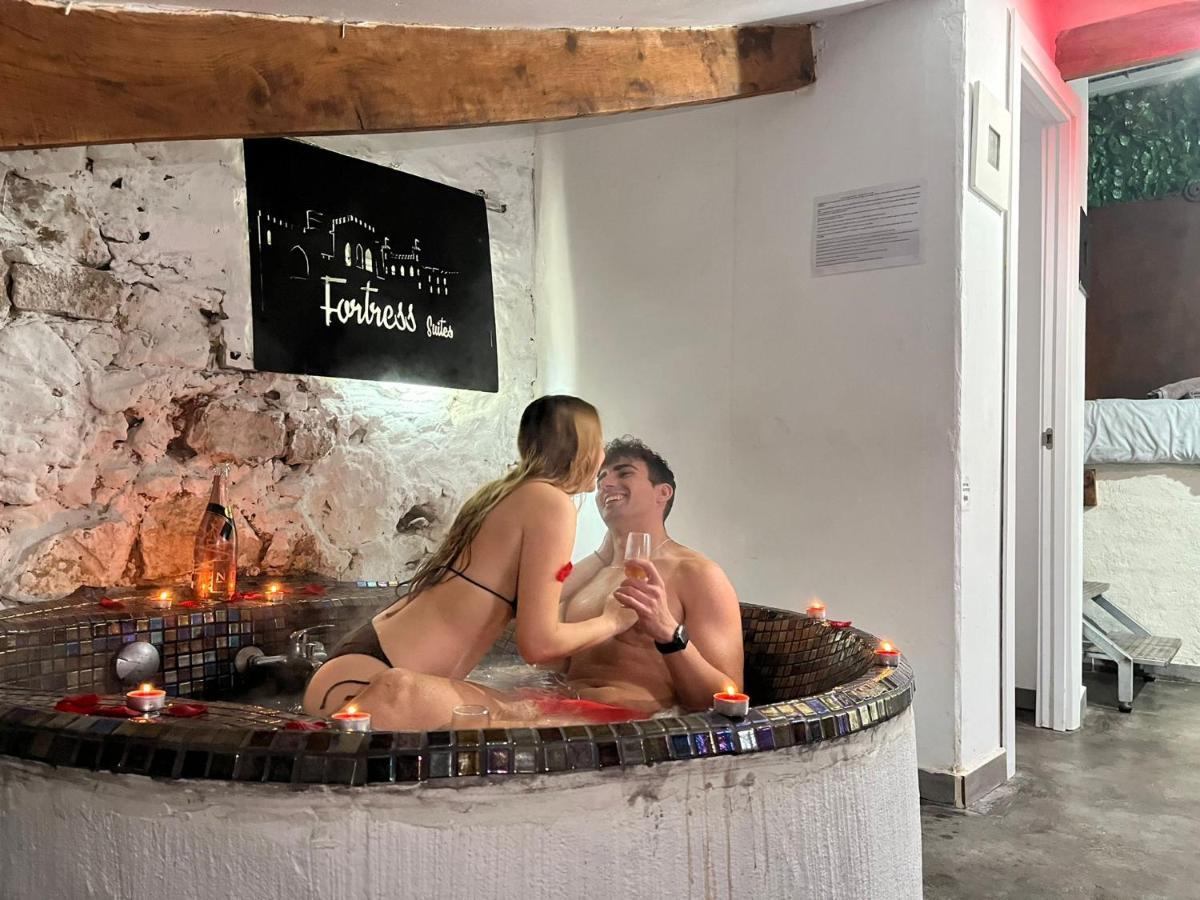 Fortress Jacuzzi Suites Xàtiva Dış mekan fotoğraf
