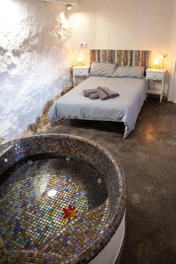Fortress Jacuzzi Suites Xàtiva Dış mekan fotoğraf