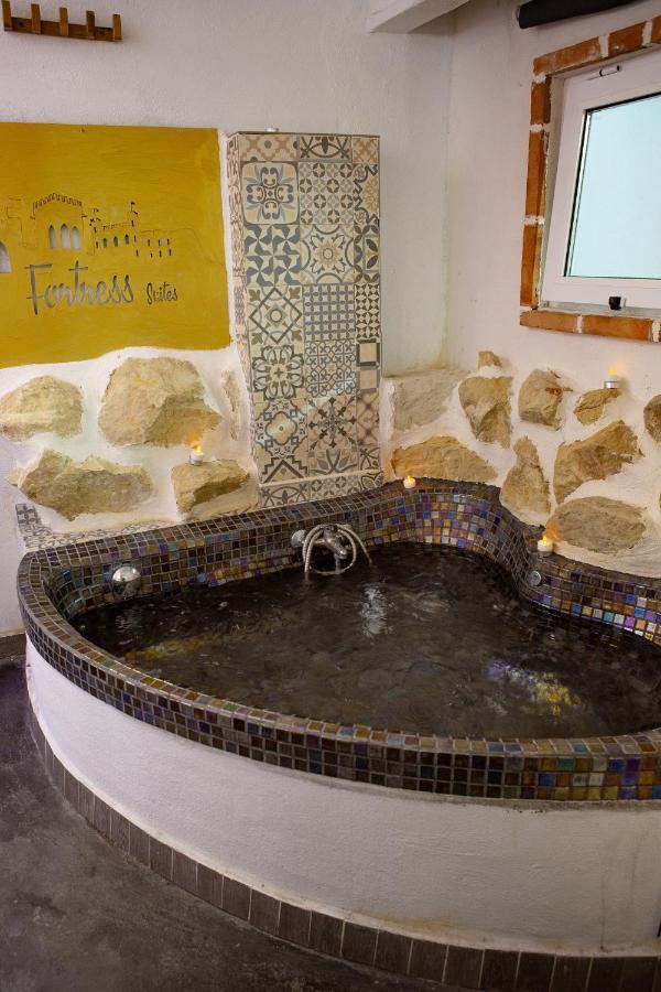 Fortress Jacuzzi Suites Xàtiva Dış mekan fotoğraf