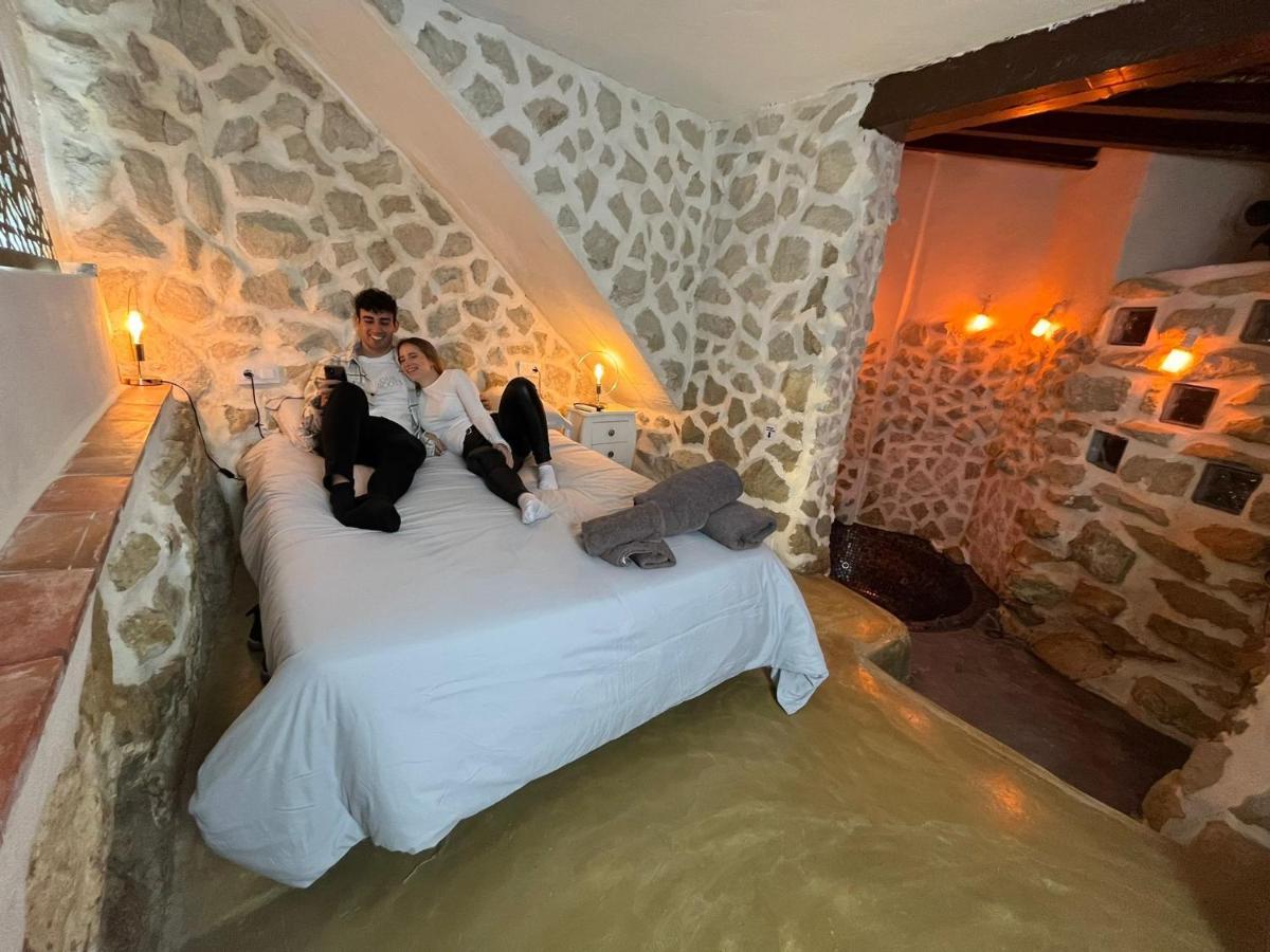 Fortress Jacuzzi Suites Xàtiva Dış mekan fotoğraf