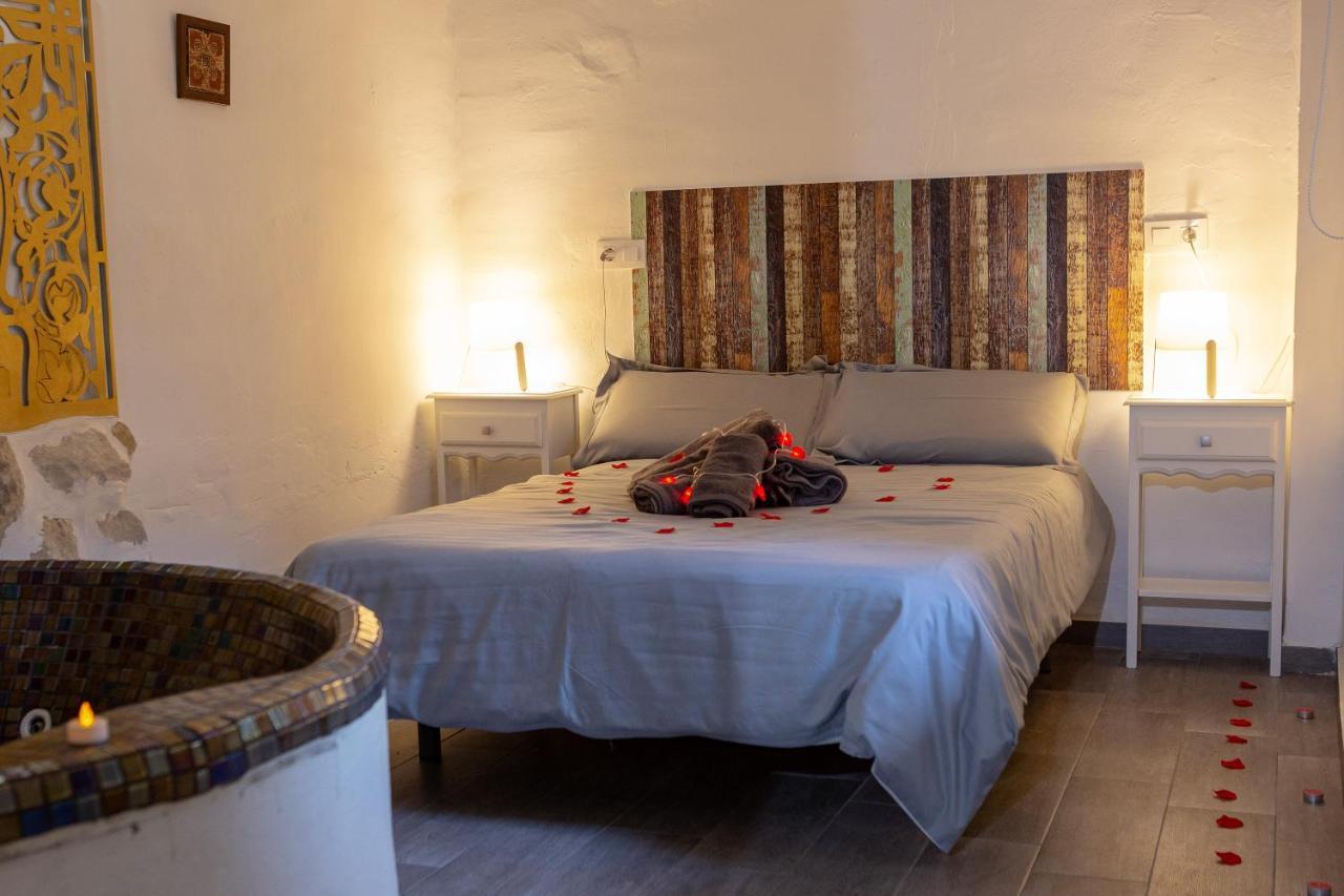 Fortress Jacuzzi Suites Xàtiva Dış mekan fotoğraf