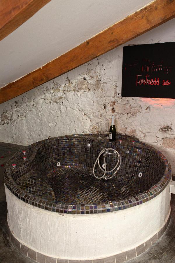 Fortress Jacuzzi Suites Xàtiva Dış mekan fotoğraf