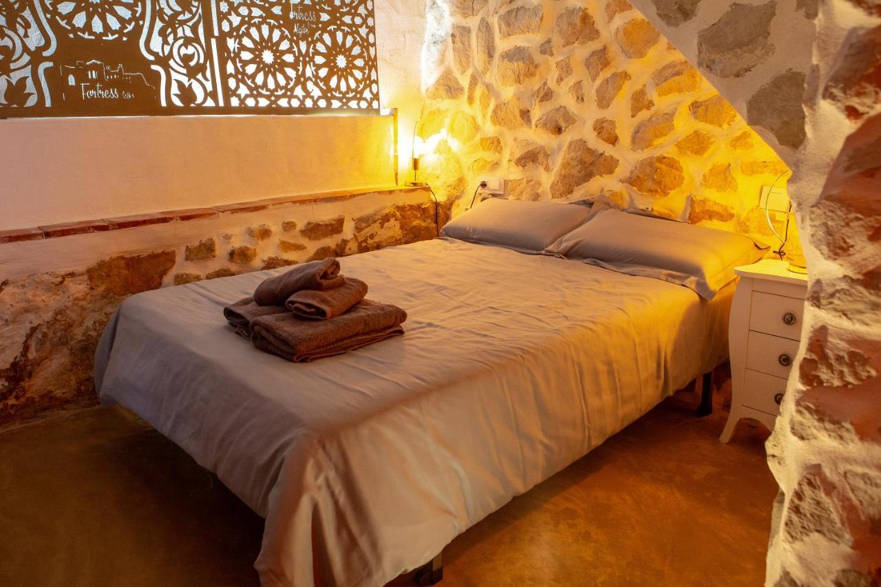 Fortress Jacuzzi Suites Xàtiva Dış mekan fotoğraf