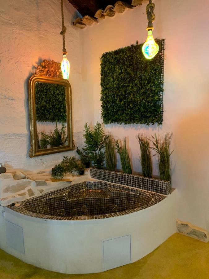 Fortress Jacuzzi Suites Xàtiva Dış mekan fotoğraf